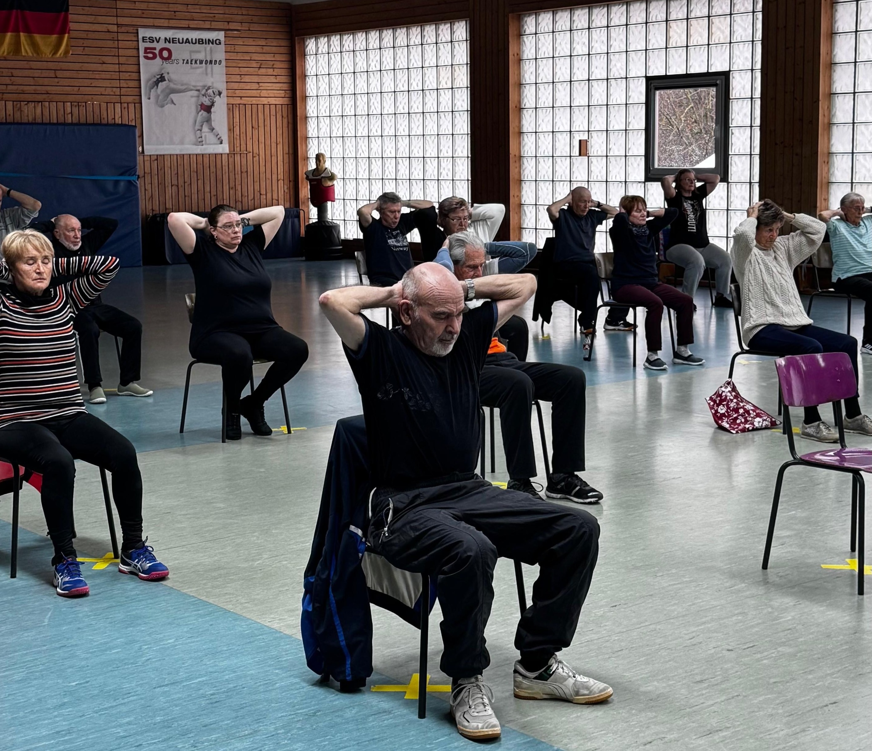 Hockergymnastikklein 1